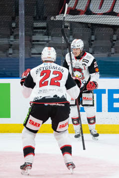 Malmö Redhawks Christoffer Forsberg jublar