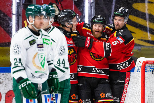 Luleås Linus Klasen jublar