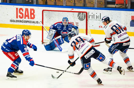 Oskarshamns målvakt Joe Cannata och Växjös Pontus