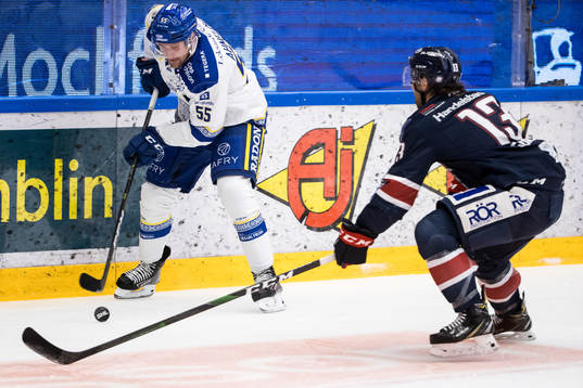 Leksands Jonas Ahnelöv och Linköpings Andrew Gordon
