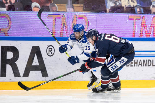 Leksands Carter Camper och Linköpings Jarno Kärki
