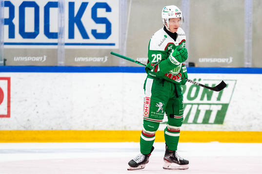 Rögles Anton Bengtsson jublar