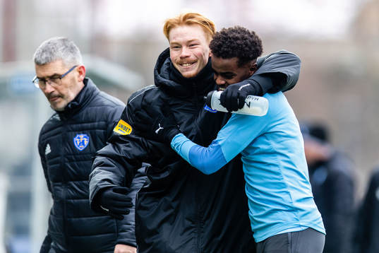 Falkenbergs Linus Borgström och Malmö FFs Mubaarak Nuh