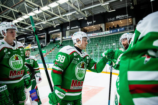 Rögles Erik Andersson jublar