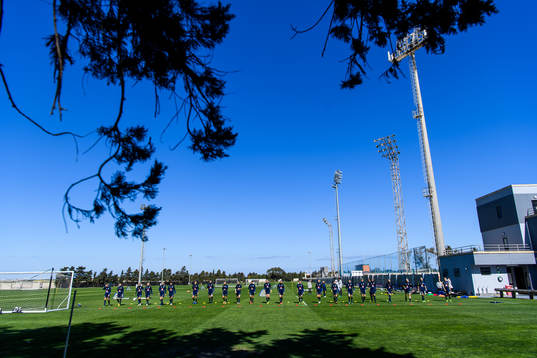 Players of Sweden warm up