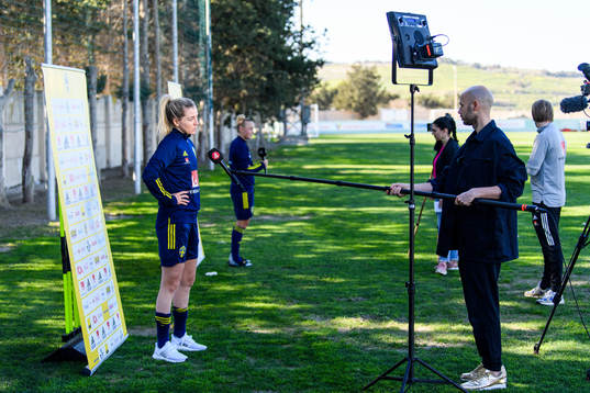 Linda Sembrant and Hanna Bennison is interviewed by the