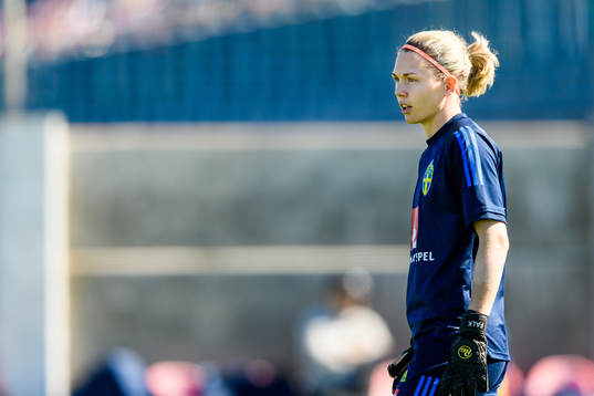 Goalkeeper Jennifer Falk