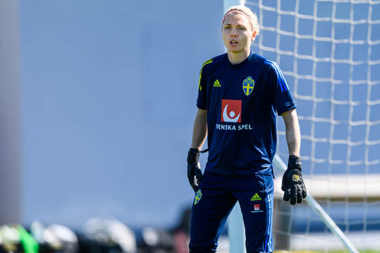Goalkeeper Jennifer Falk