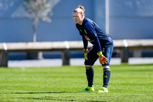Goalkeeper Hedvig Lindahl