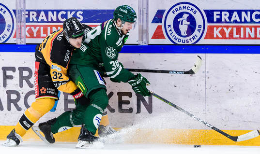 Luleås Oscar Engsund och Färjestads Jakob Forsbacka