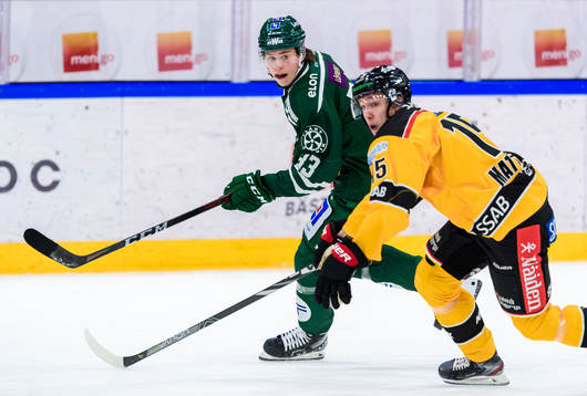 Färjestads Albert Johansson och Luleås Carl Mattsson