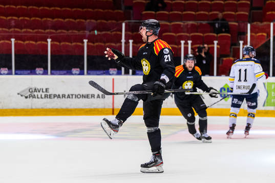 Brynäs Patrik Berglund jublar