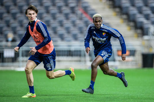 Djurgårdens Hjalmar Ekdal och Joel Asoro