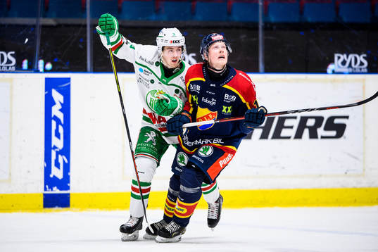Rögles Linus Sjödin och Djurgårdens Kalle Östman