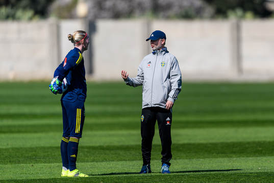 Goalkeeper Hedvig Lindahl and Peter Gerhardsson, Head coach