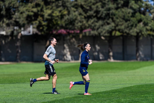 Martin Bergqvist, physio and Kosovare Asllani 0during a