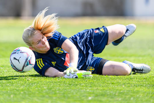 Goalkeeper Emma Holmgren