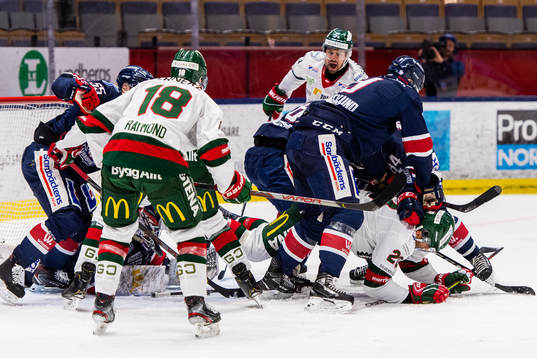 Linköpings Mikael Frycklund och Frölundas Joel Lundqvist