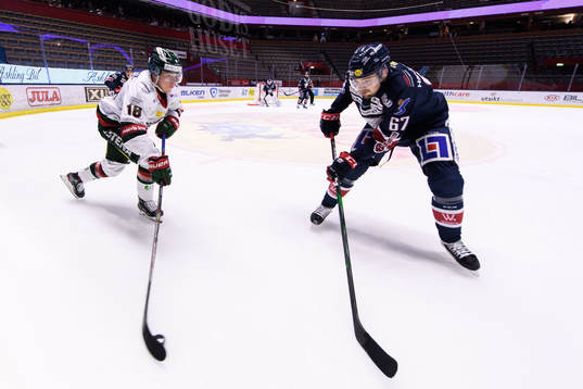 Frölundas Lucas Raymond och Linköpings Jarno Kärki