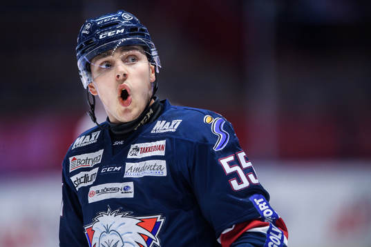Linköpings Max Lindroth jublar