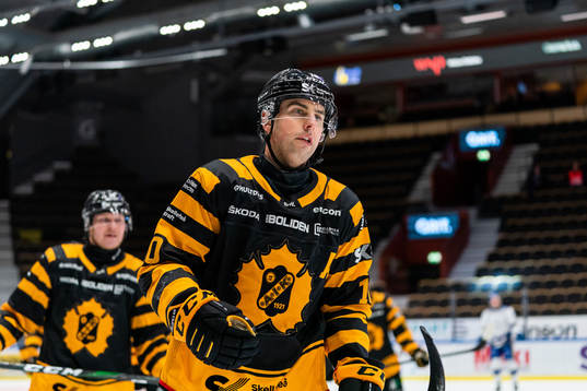 Skellefteås Joakim Lindström jublar