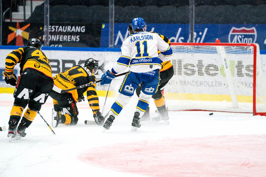 Leksands Martin Karlsson gör 3-6 i tom bur