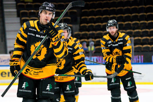 Skellefteås Joakim Lindström jublar