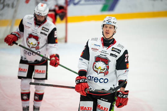 Malmö Redhawks Lars Bryggman och Anton Olsson deppar