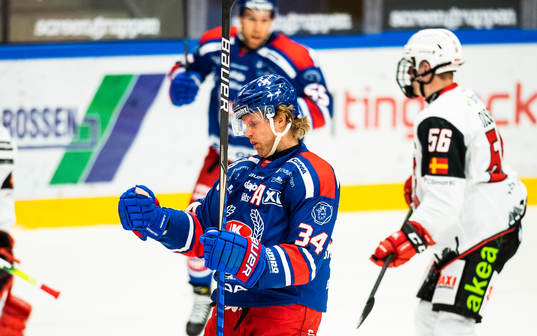 Oskarshamns Philip Samuelsson jublar