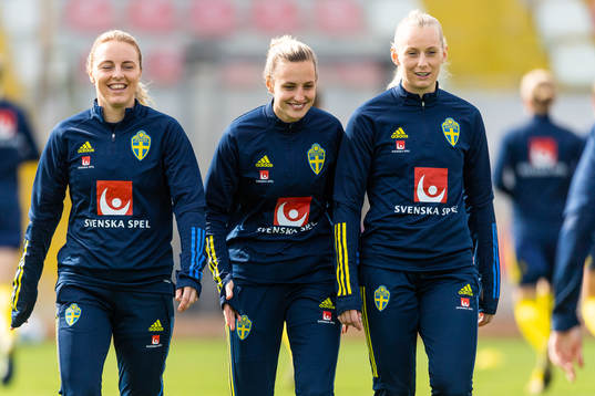 Mimmi Larsson, Nathalie Björn and Stina Blackstenius