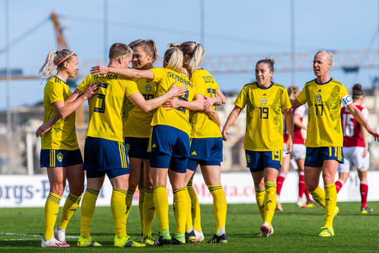 Players of Sweden celebrate