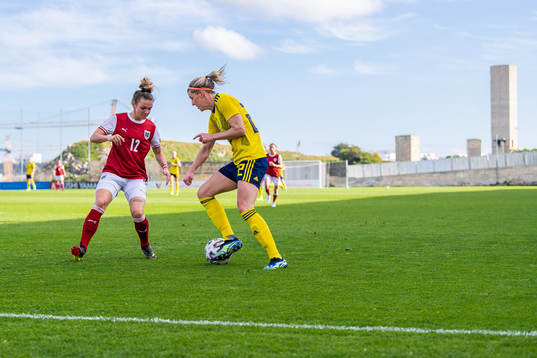 Laura Wienroither of Austria and Olivia Schough of Sweden