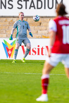 Goalkeeper Hedvig Lindahl of Sweden