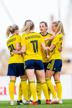 Sofia Jakobsson of Sweden celebrates with Rebecka