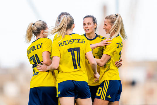 Sofia Jakobsson of Sweden celebrates with Rebecka