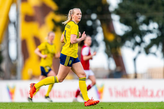 Stina Blackstenius of Sweden