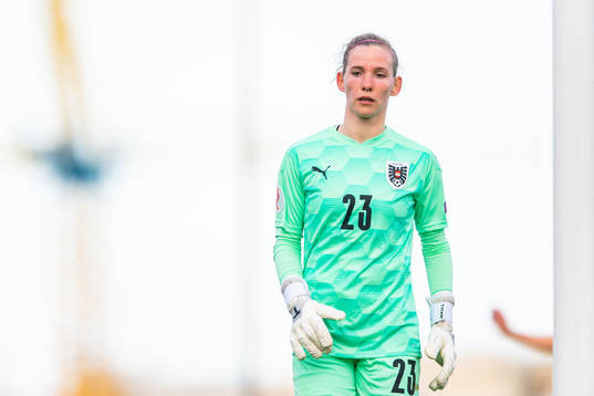 Goalkeeper Jasmin Pal of Austria