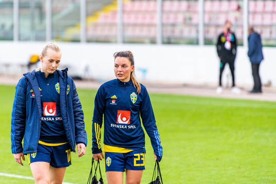 Stina Blackstenius and Johanna Rytting Kaneryd of Sweden