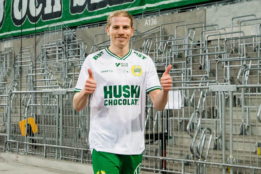Hammarbys Gustav Ludwigson jublar