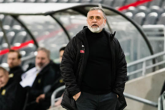 AFC Eskilstunas tränare Özcan Melkemichel
