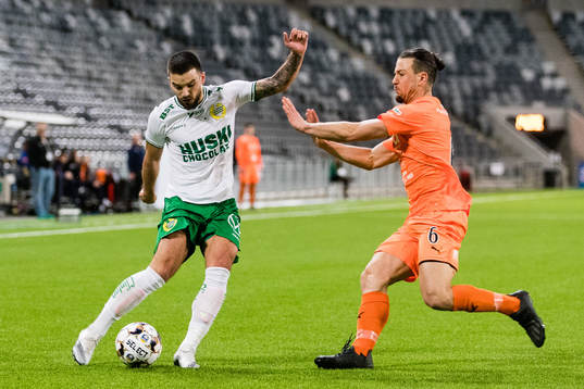 Hammarbys Vladimir Rodic och AFC Eskilstunas Abdulkarim