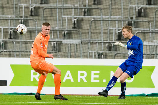 AFC Eskilstunas Alexander Ahl Holmström och Hammarbys