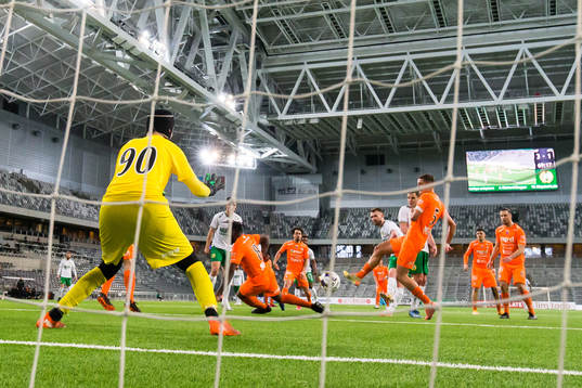 Hammarbys Mads Fenger Nielsen skjuter 4-1 förbi AFC