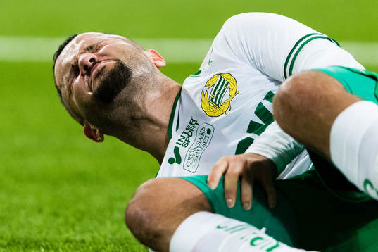 Hammarbys Mohanad Jeahze grinar illa