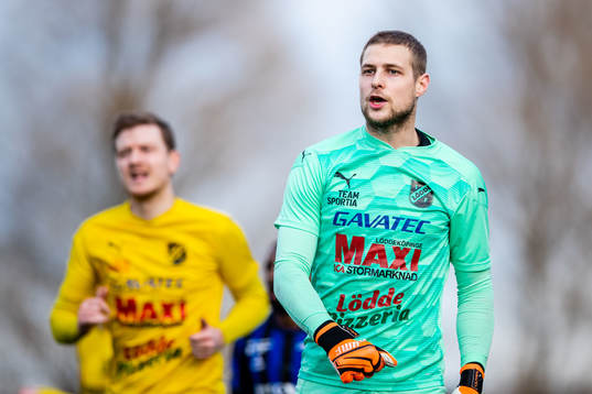 Löddes målvakt Oliver Lindstedt