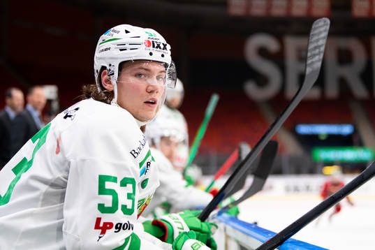 Rögles Moritz Seider på bänken