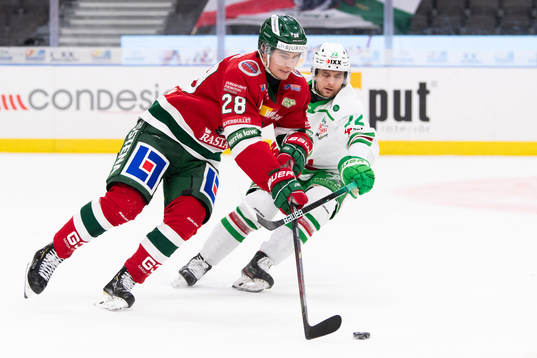 Frölundas Johan Sundström och. Rögles Daniel Zaar
