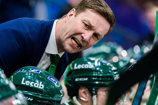 Färjestads huvudtränare Johan Pennerborn