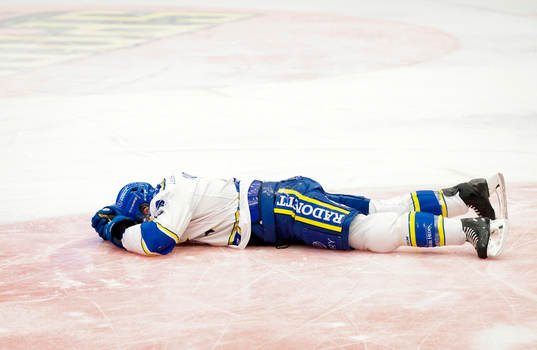 Leksands Matt Caito har ont