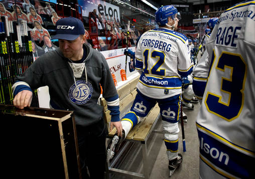Leksands Fredrik Forsberg får en ny skena av